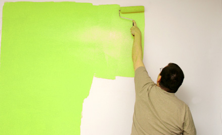 Как покрасить рельефную стену